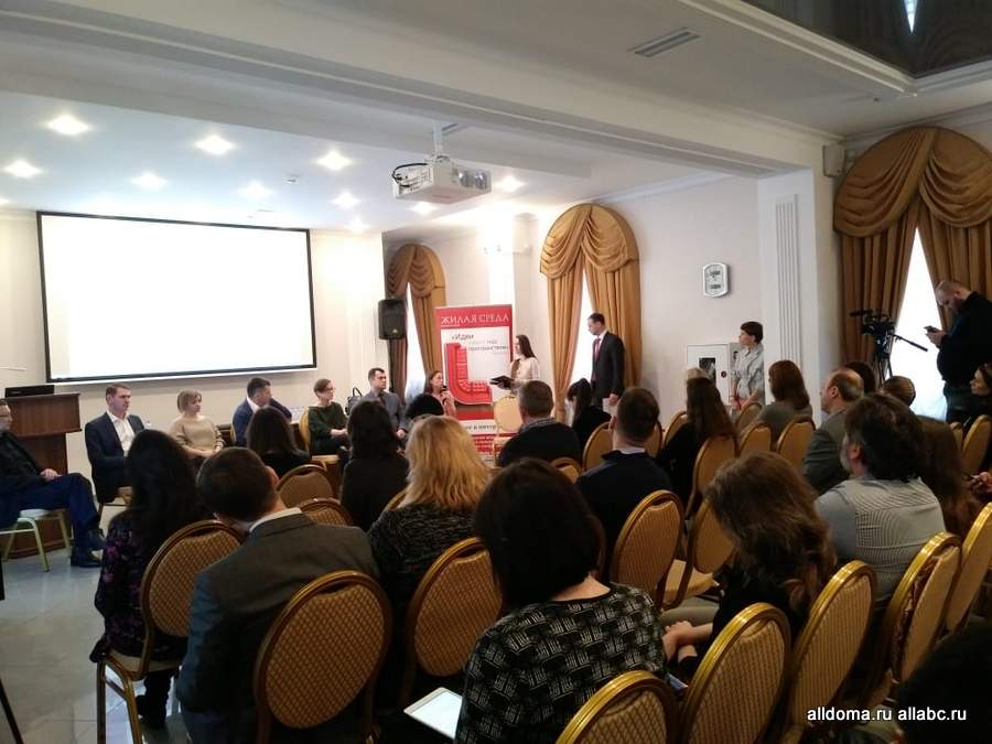 31 января конференц-холл Петропавловской крепости принял участников дискуссии «Как жить во дворце»!