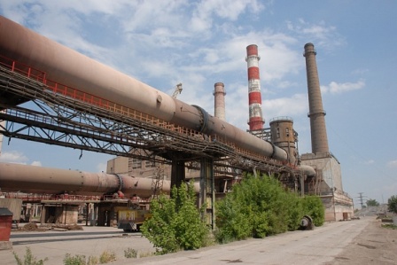 «Красноярский цемент» будет предоставлять данные показателей выбросов загрязняющих веществ из системы автоматического контроля, установленной на источнике.