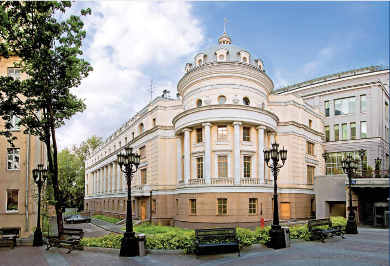 Представительский особняк на Волхонке – одно из лучших предложений на рынке элитной недвижимости Москвы!